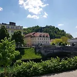 Cha Cha Gostinjska kuća