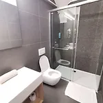 Cha Cha Gostinjska kuća Ljubljana