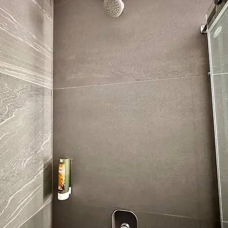 ゲストハウス Cha Cha 3*