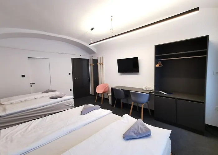 Cha Cha 3* Любляна