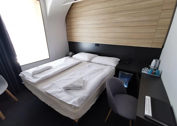 Cha Cha 3* Любляна